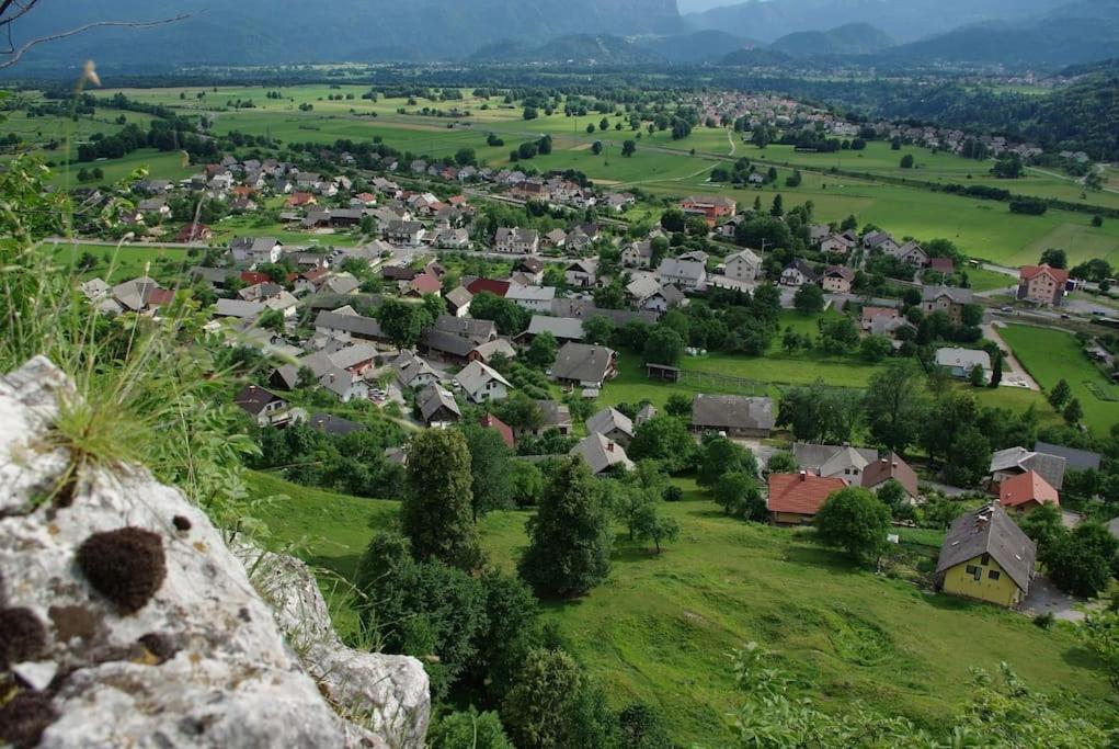Holiday home Cottage Zirovnica